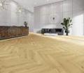 panele-winylowe-wooden-styles-herringbone-oak-chalet-cieple-podlogi-2.webp